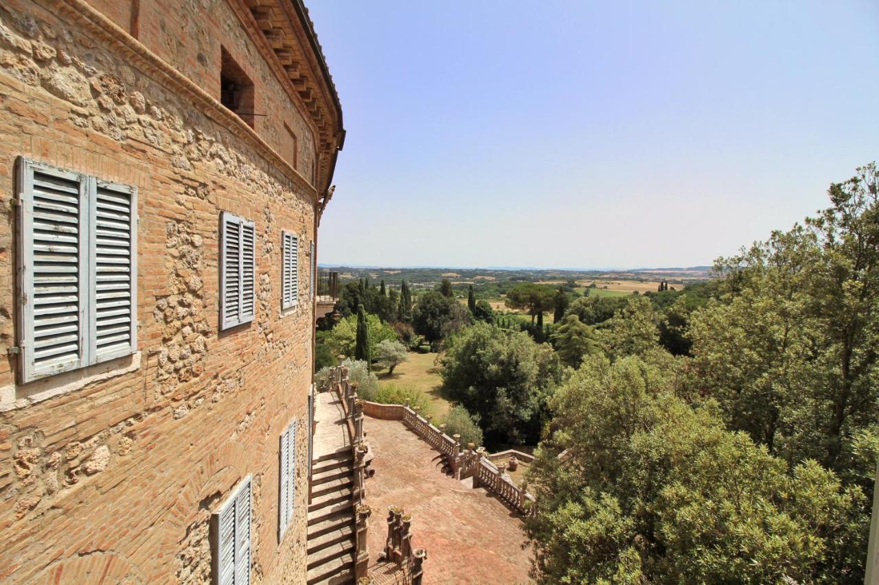 Castello Di Sovicille - Residenza D'Epoca Bed and Breakfast Exteriör bild