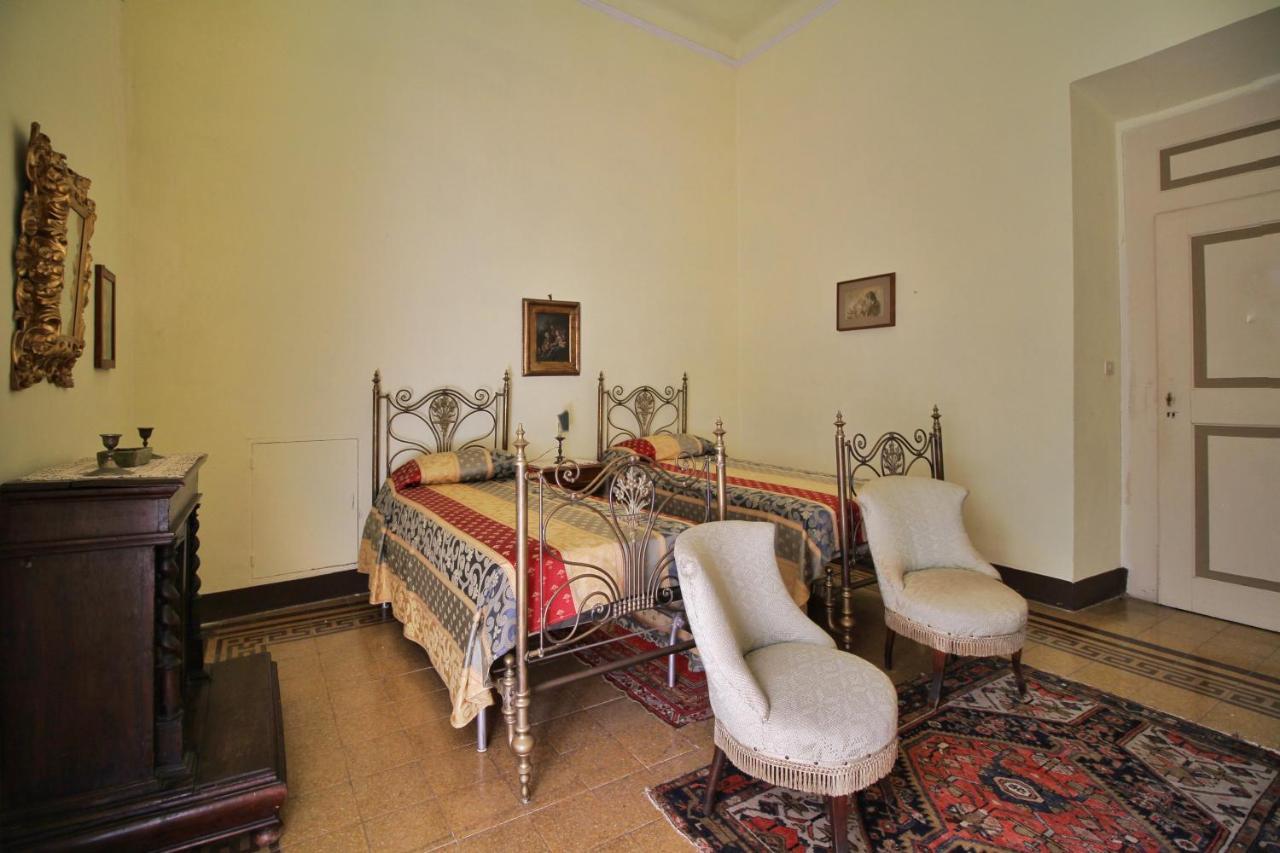 Castello Di Sovicille - Residenza D'Epoca Bed and Breakfast Exteriör bild