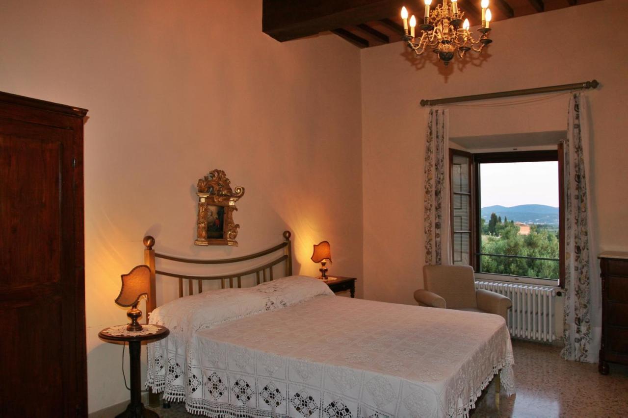 Castello Di Sovicille - Residenza D'Epoca Bed and Breakfast Exteriör bild