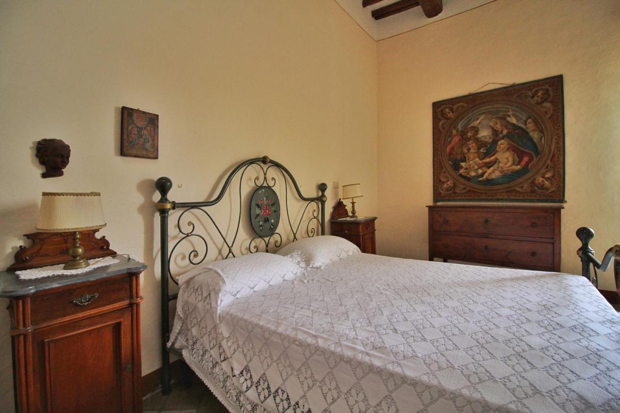 Castello Di Sovicille - Residenza D'Epoca Bed and Breakfast Exteriör bild