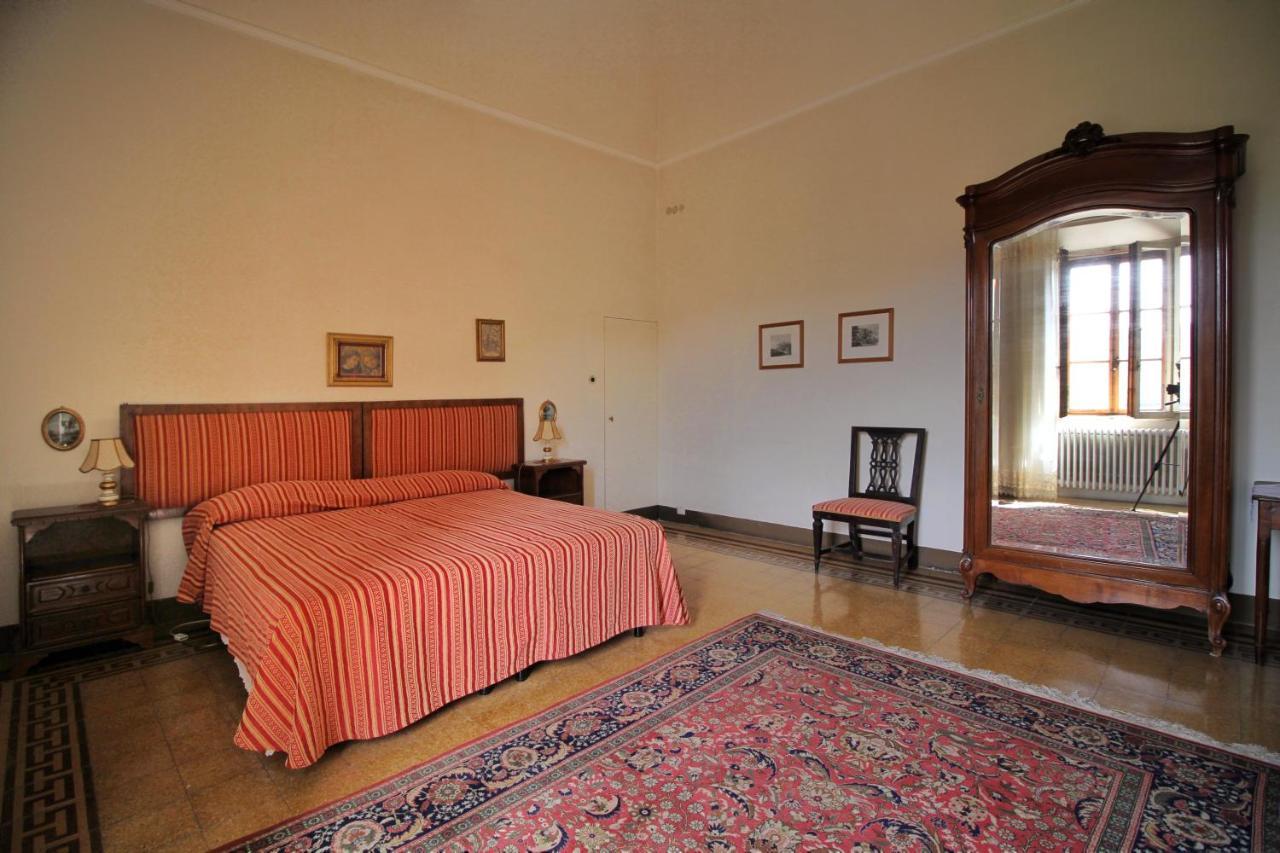 Castello Di Sovicille - Residenza D'Epoca Bed and Breakfast Exteriör bild